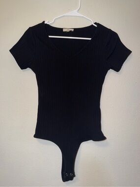 C & V Black Ribbed Short Sleeve Bodysuit